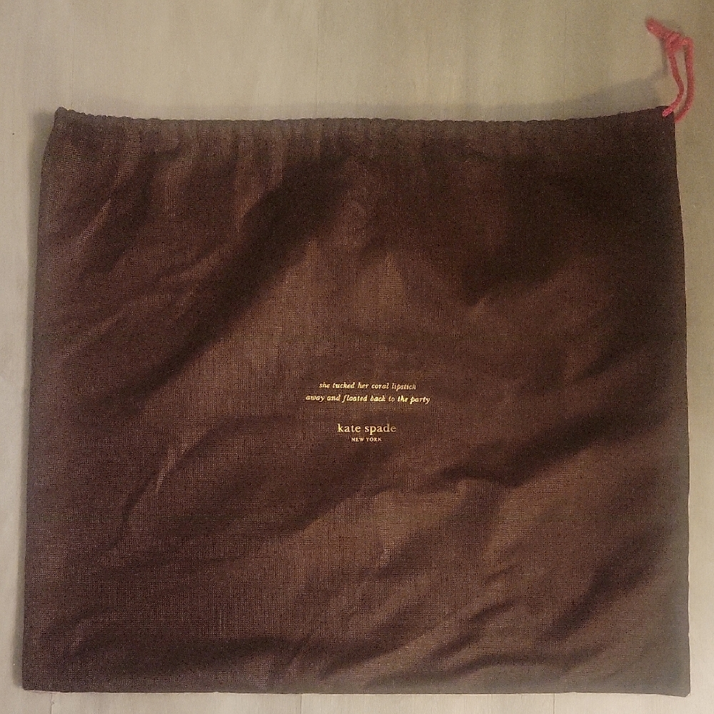 PLEASE DO NOT PURCHASE.THIS ITEM IS BEING HELD.Kate Spade New York dustbag